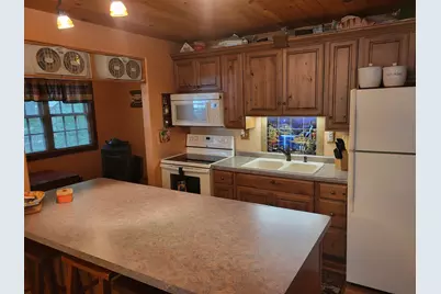 1614  Sugar Island Rd, Summit, WI 53066 - Photo 9
