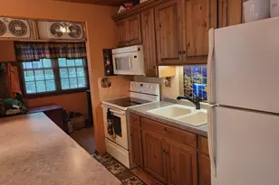 1614 Sugar Island Rd, Summit, WI 53066 - Photo 5