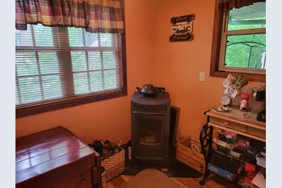 1614 N Sugar Island Rd, Summit, WI 53066 - Photo 7