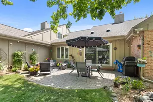 10041 N Holmes Ct, Mequon, WI 53092 - Photo 25