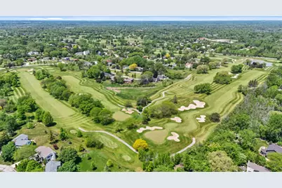10041 N Holmes Ct, Mequon, WI 53092 - Photo 29