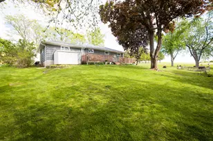 525 Janssen Ave, Mayville, WI 53050 - Photo 13