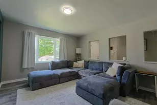 16 N Adams St, Elkhorn, WI 53121 - Photo 5