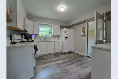 16 N Adams St, Elkhorn, WI 53121 - Photo 7