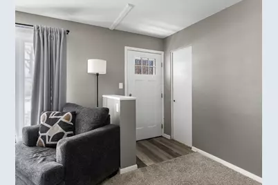 2018  Menasha Ave, Manitowoc, WI 54220 - Photo 3