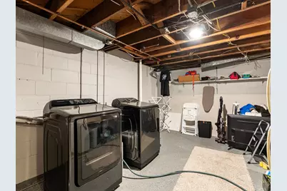 2018  Menasha Ave, Manitowoc, WI 54220 - Photo 15