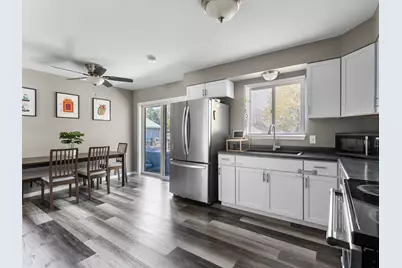 2018  Menasha Ave, Manitowoc, WI 54220 - Photo 5