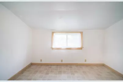 7180 N River Rd, Trenton, WI 53090 - Photo 13