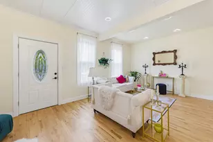 3169 S Griffin Ave, Milwaukee, WI 53207 - Photo 7