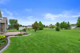 456 Wooden Shoe Cir, Holland, WI 54130 - Photo 33