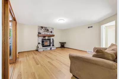6912 N Tichigan Rd, Racine, WI 53185 - Photo 9