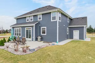 3128 W Hidden Oaks Dr, Franklin, WI 53132 - Photo 49