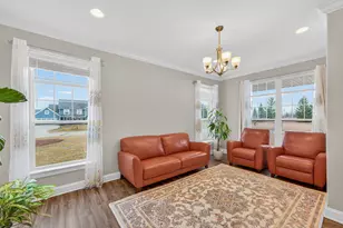 3128 W Hidden Oaks Dr, Franklin, WI 53132 - Photo 5