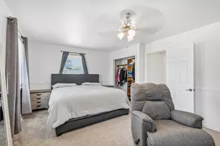 3940 Lasalle St, Racine, WI 53402 - Photo 15