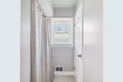 3940  Lasalle St, Racine, WI 53402 - Photo 19