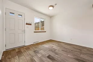 9907 W Beloit Rd, Milwaukee, WI 53227 - Photo 9