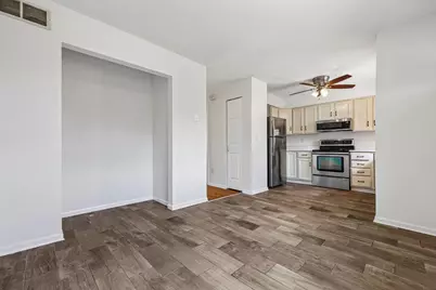 9907 W Beloit Rd, Milwaukee, WI 53227 - Photo 7
