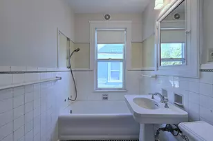 2745 N Summit Ave, Milwaukee, WI 53211 - Photo 33