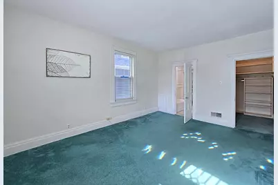 2745 N Summit Ave, Milwaukee, WI 53211 - Photo 27