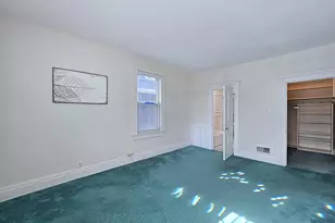 2745 N Summit Ave, Milwaukee, WI 53211 - Photo 27