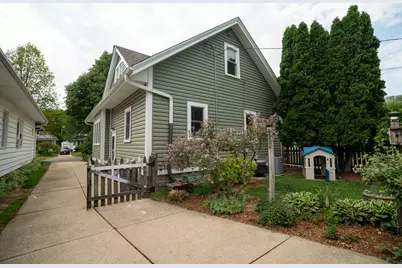 1430 N 67th St, Wauwatosa, WI 53213 - Photo 39