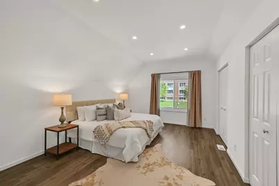 4751 N Marlborough Dr, Whitefish Bay, WI 53211 - Photo 19