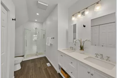4751 N Marlborough Dr, Whitefish Bay, WI 53211 - Photo 17