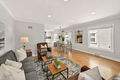 4751 N Marlborough Dr, Whitefish Bay, WI 53211 - Photo 3