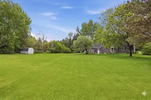 660 Weidman Ct, Cedarburg, WI 53012 - Photo 3
