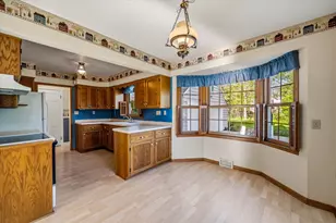 7230 W Freistadt Rd, Mequon, WI 53092 - Photo 9