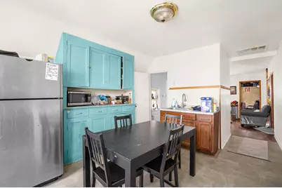 3204 W Greenfield Ave, Milwaukee, WI 53215 - Photo 7