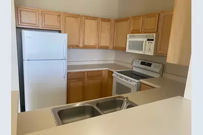 4110 S Lake Dr #244, Saint Francis, WI 53235 - Photo 9