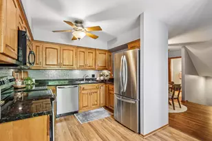 W178N9754 Riversbend Circle, Germantown, WI 53022 - Photo 3