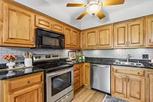 W178N9754 Riversbend Circle, Germantown, WI 53022 - Photo 13