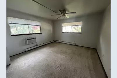 207  Williamsburg Dr, Thiensville, WI 53092 - Photo 13