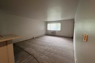 3811 S 35th St, Greenfield, WI 53221 - Photo 5