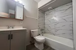 3811 S 35th St, Greenfield, WI 53221 - Photo 11
