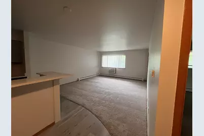 3811 S 35th St, Greenfield, WI 53221 - Photo 3