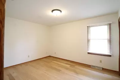 N77W15970  Settlers Ct, Menomonee Falls, WI 53051 - Photo 27
