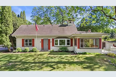 W235S5479  Big Bend Rd, Waukesha, WI 53189 - Photo 1