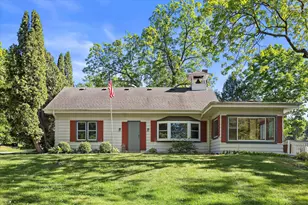 W235S5479 Big Bend Rd, Waukesha, WI 53189 - Photo 3