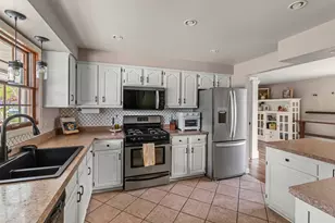 1419 Lee Cir, Manitowoc, WI 54220 - Photo 19