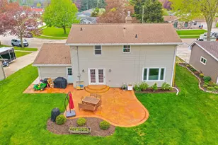 1419 Lee Cir, Manitowoc, WI 54220 - Photo 43