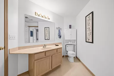 2126  Landings Ln, Delavan, WI 53115 - Photo 25