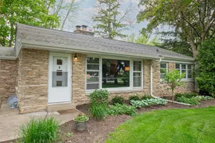 215 Leanore Ln, Brookfield, WI 53005 - Photo 23