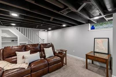 1627 W Fiesta Ln, Mequon, WI 53092 - Photo 25