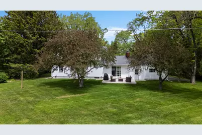 1627 W Fiesta Ln, Mequon, WI 53092 - Photo 31