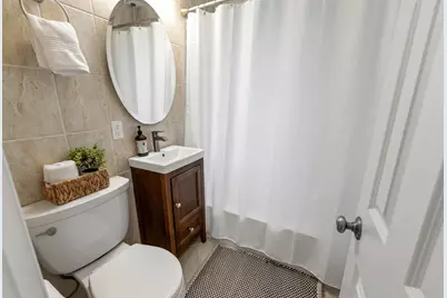 1627 W Fiesta Ln, Mequon, WI 53092 - Photo 17