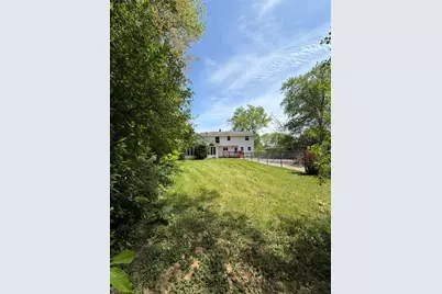 42  Robin Hill Dr, Racine, WI 53406 - Photo 29