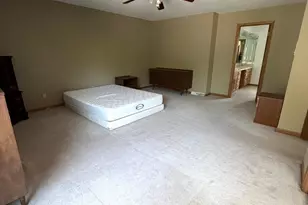 42 Robin Hill Dr, Racine, WI 53406 - Photo 19